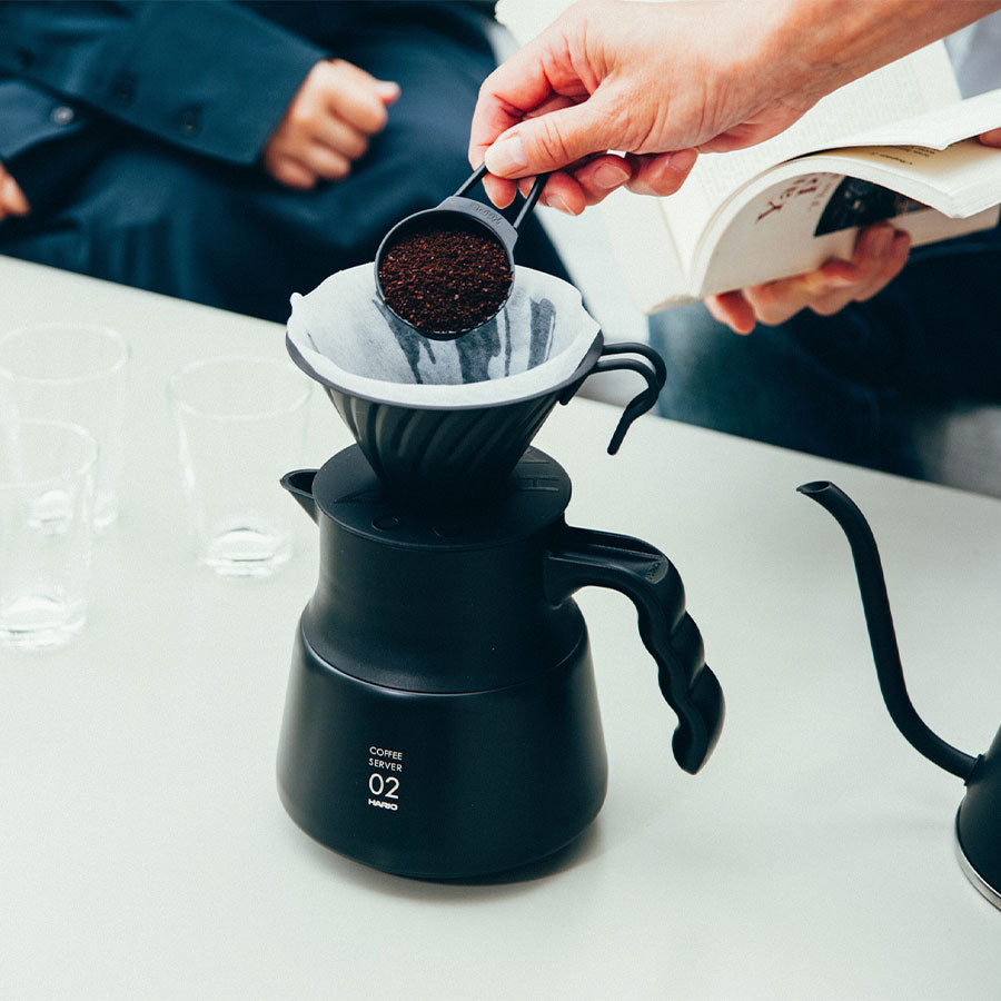 Hario V60 Insulated Stainless Steel Server PLUS 600 - Schwarz